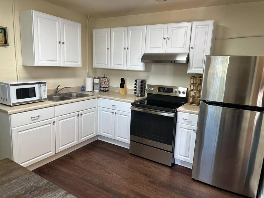 Апартаменты Walk To The Alamodome! Sleeps 6, Pet Friendly Сан-Антонио Экстерьер фото